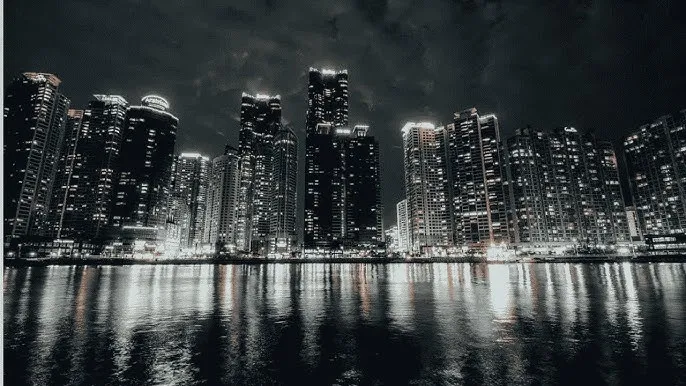 门事件绿色直播电影 - 城市之光：霓虹背后的人间烟火